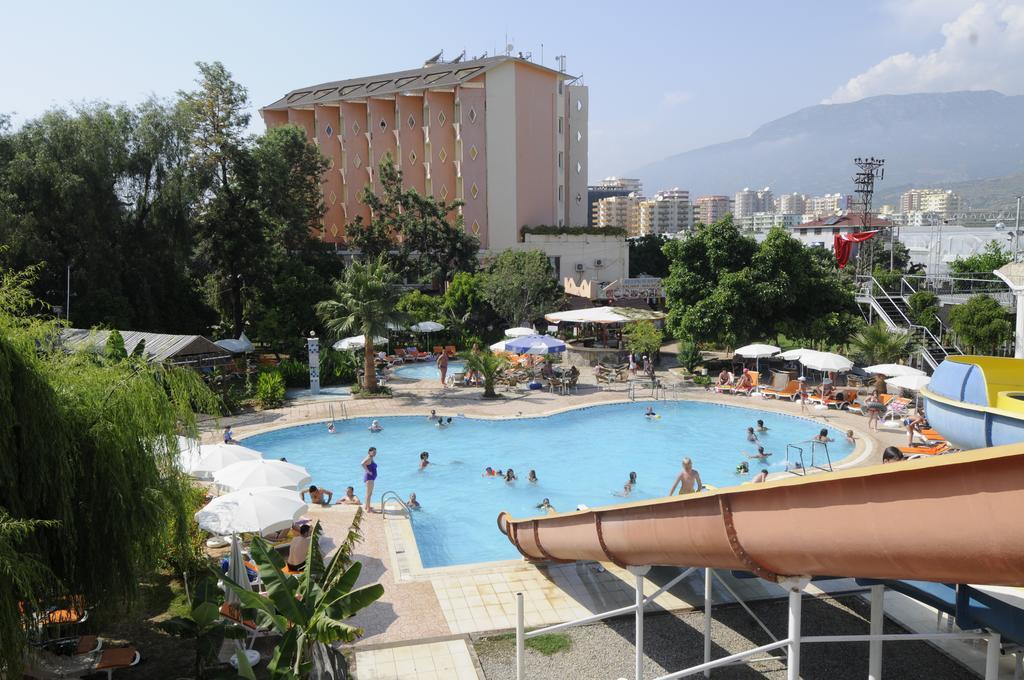 Klas Hotel Kargicak  Kültér fotó